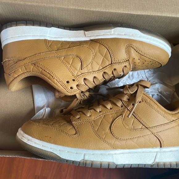 Nike Women's Dunk Sneakers in Tan - Picture 1 of 6
